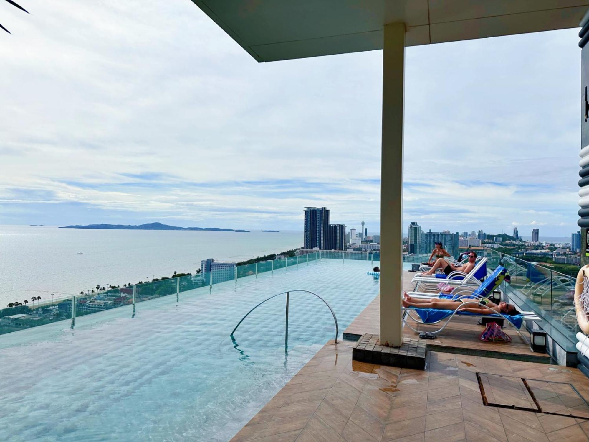 芭提雅高层海景奢华公寓the Riviera Jomtien生香家直达海滩2704 ภายนอก รูปภาพ